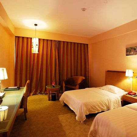 Jinyuan Hotel Wuzhou Exteriör bild