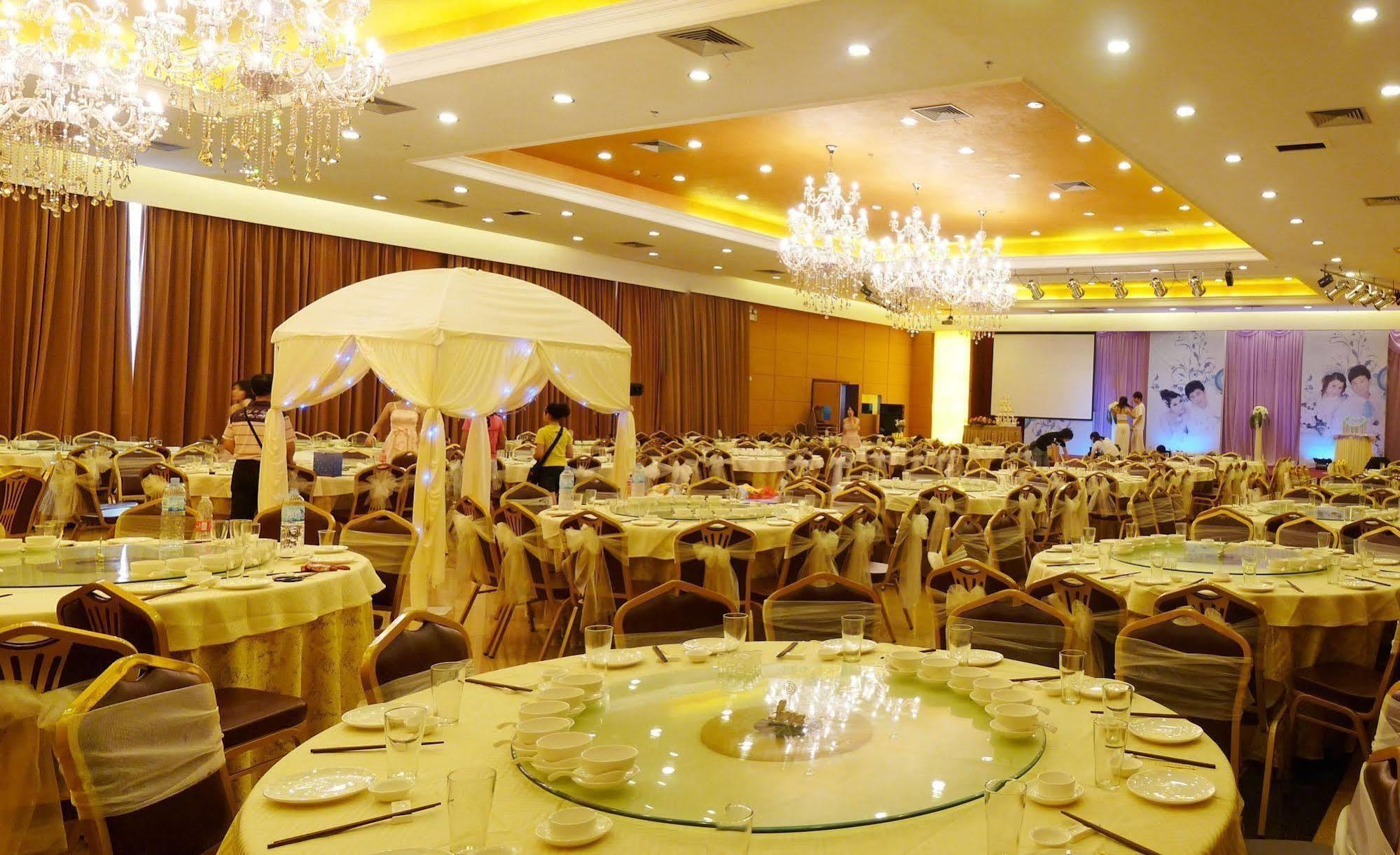Jinyuan Hotel Wuzhou Exteriör bild